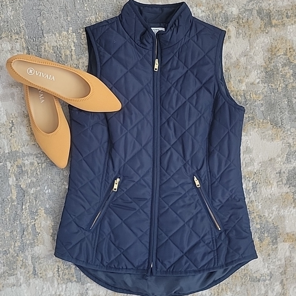 Crown & Ivy Quilted Vest